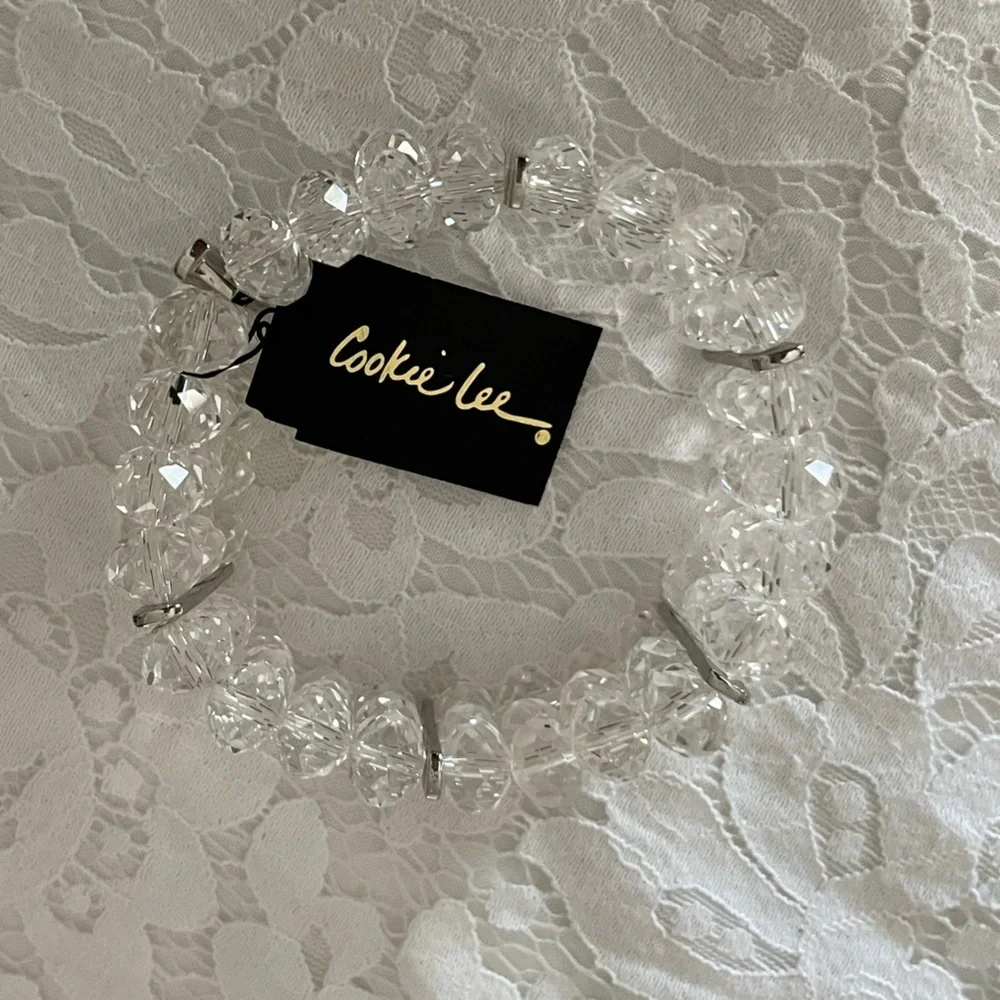 Cookie Lee cocktail 	•	closure sparkly